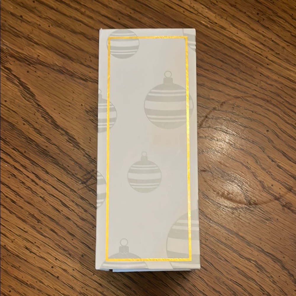 Holiday Macaron Candle‎ Collection - Picture 4 of 12